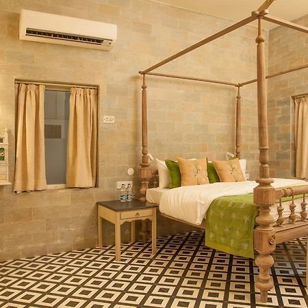 Bed and Breakfast The Ivy House Калькутта Экстерьер фото